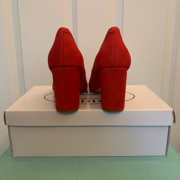 Steve Madden Ashlyn Red Suede Nubuck Heels - Picture 4 of 7